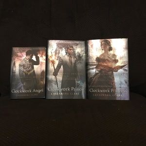 Mortal instruments series- books